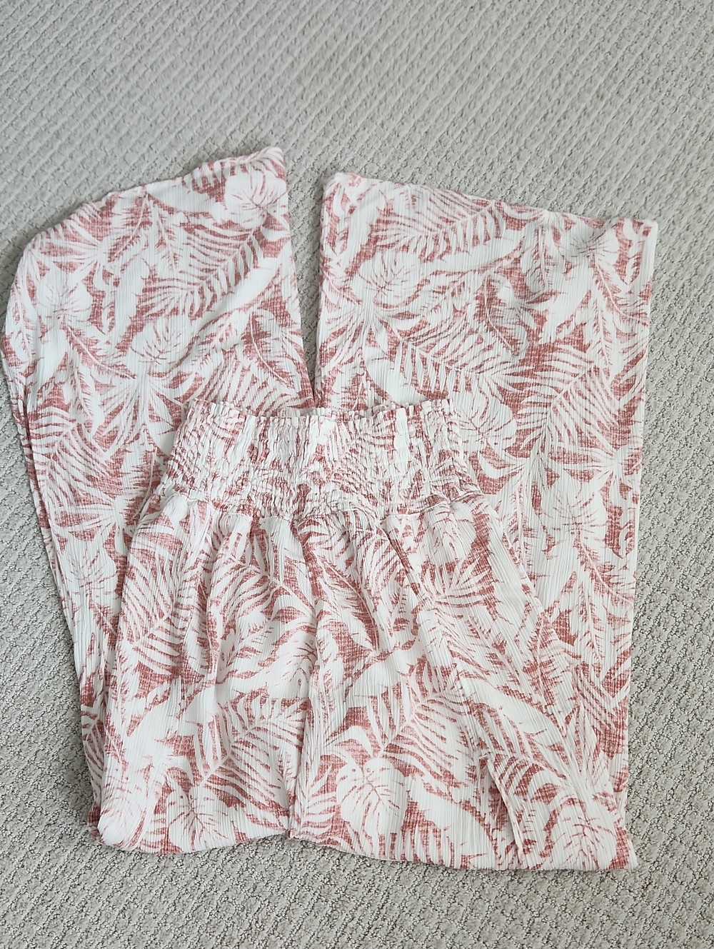 Rewash White Pants with Dusty Rose Palm Print